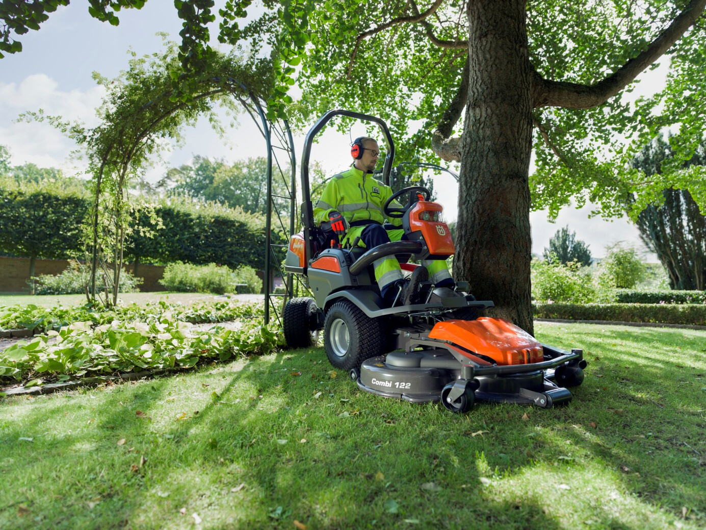Rasentraktor Husqvarna Rider P 524 EFI Lagerhaus Salzburg